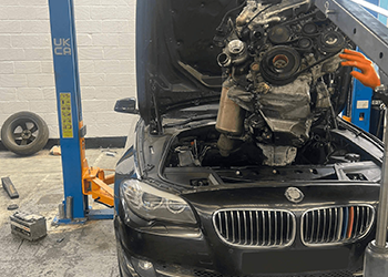 BMW 123d Engine